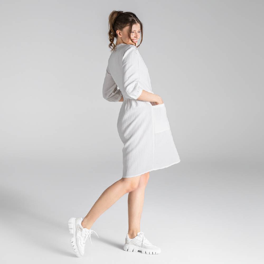 LIVING CRAFTS BLOSWEN - Seersucker Kleid - White Bis zu 55% Rabatt