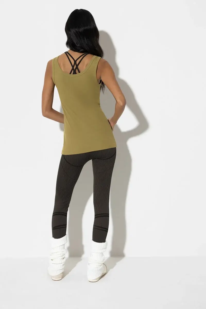 Merxx Top Serie Ribbed Zeitlich begrenztes Angebot
