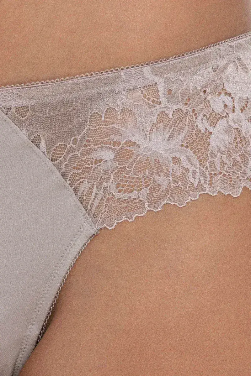 Merxx String Serie Luxurious Räumungsverkauf
