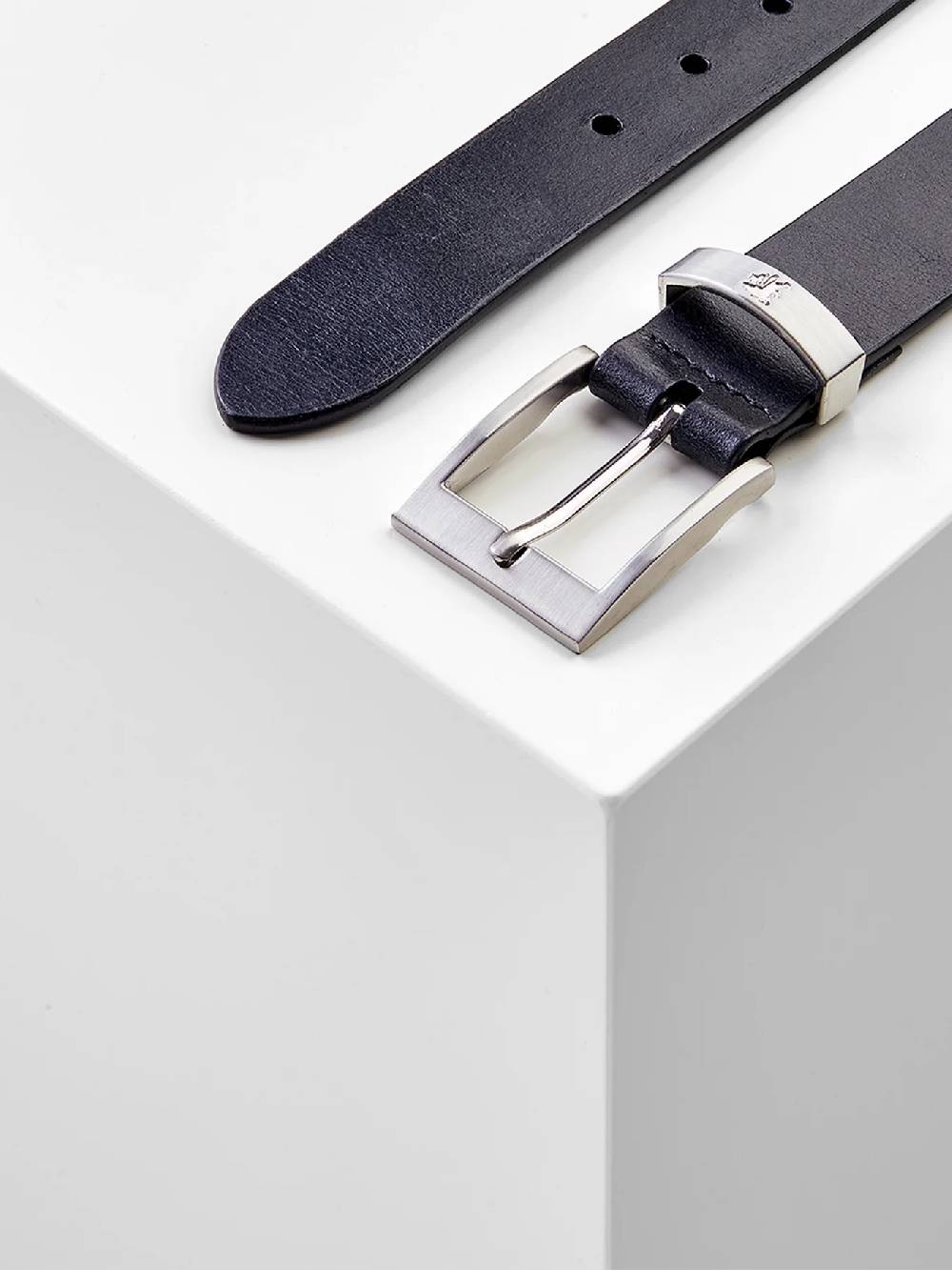 Lerros 5003007 RIEM MET METALEN ELEMENTEN (290 BLACK) Cyber Monday