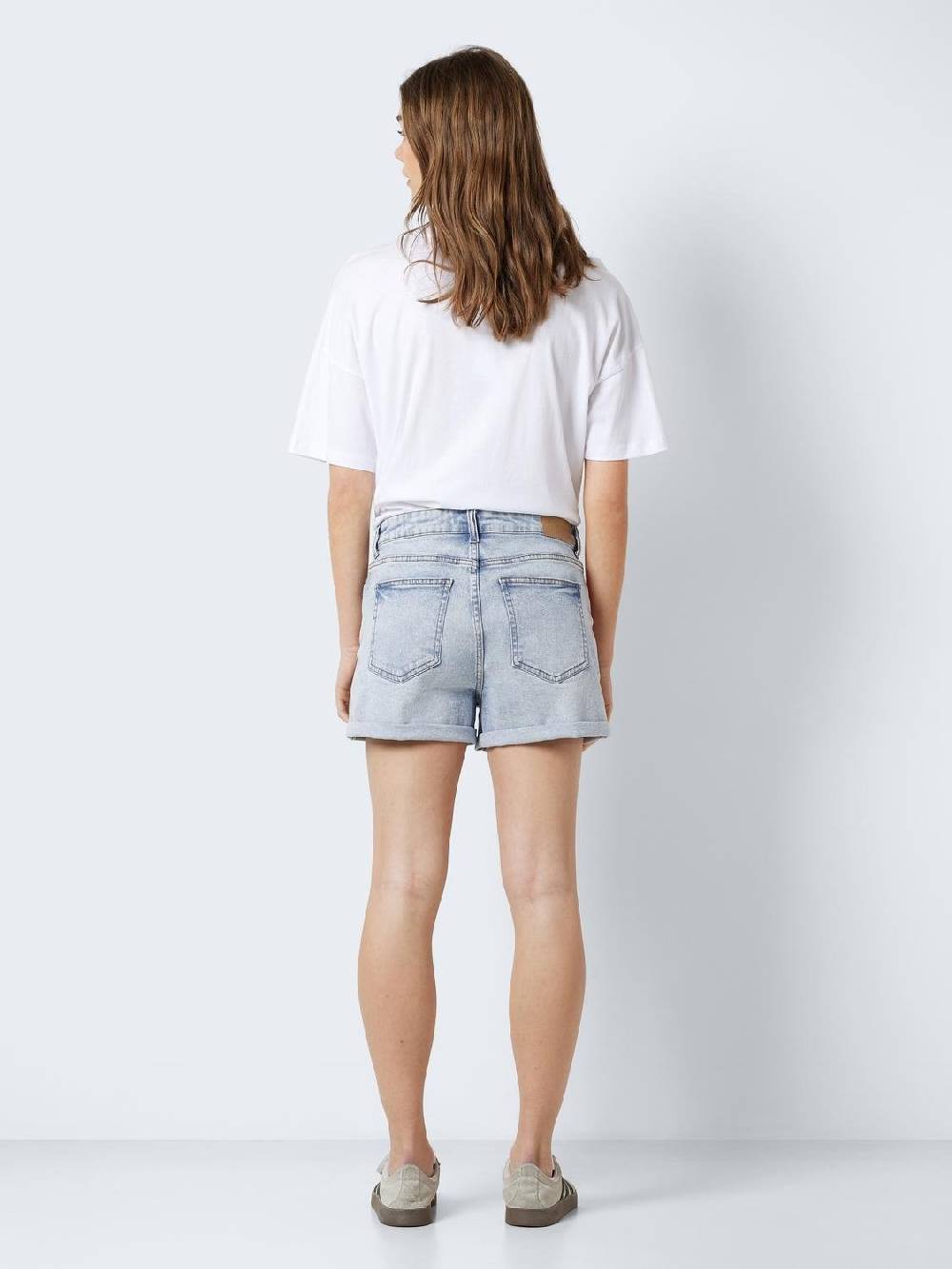 NOISY MAY NMMONI HW SHORTS AZ360 BL NOOS LIGHT BLUE DENIM Tägliche Deals
