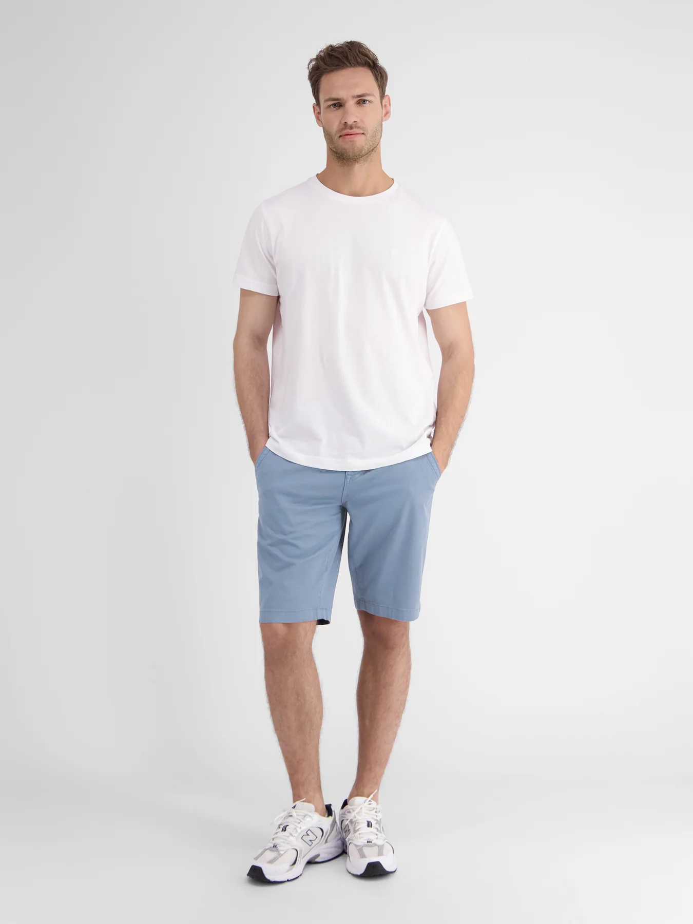 Lerros 2439213 T12 Hose Kurz (440 Mid Storm Blue) Tägliche Deals