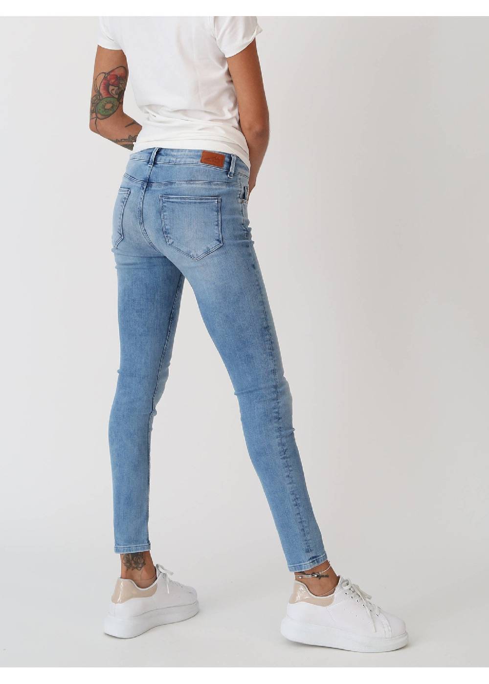 M.O.D Sina Skinny Fit Panda Blue JETZT KAUFEN