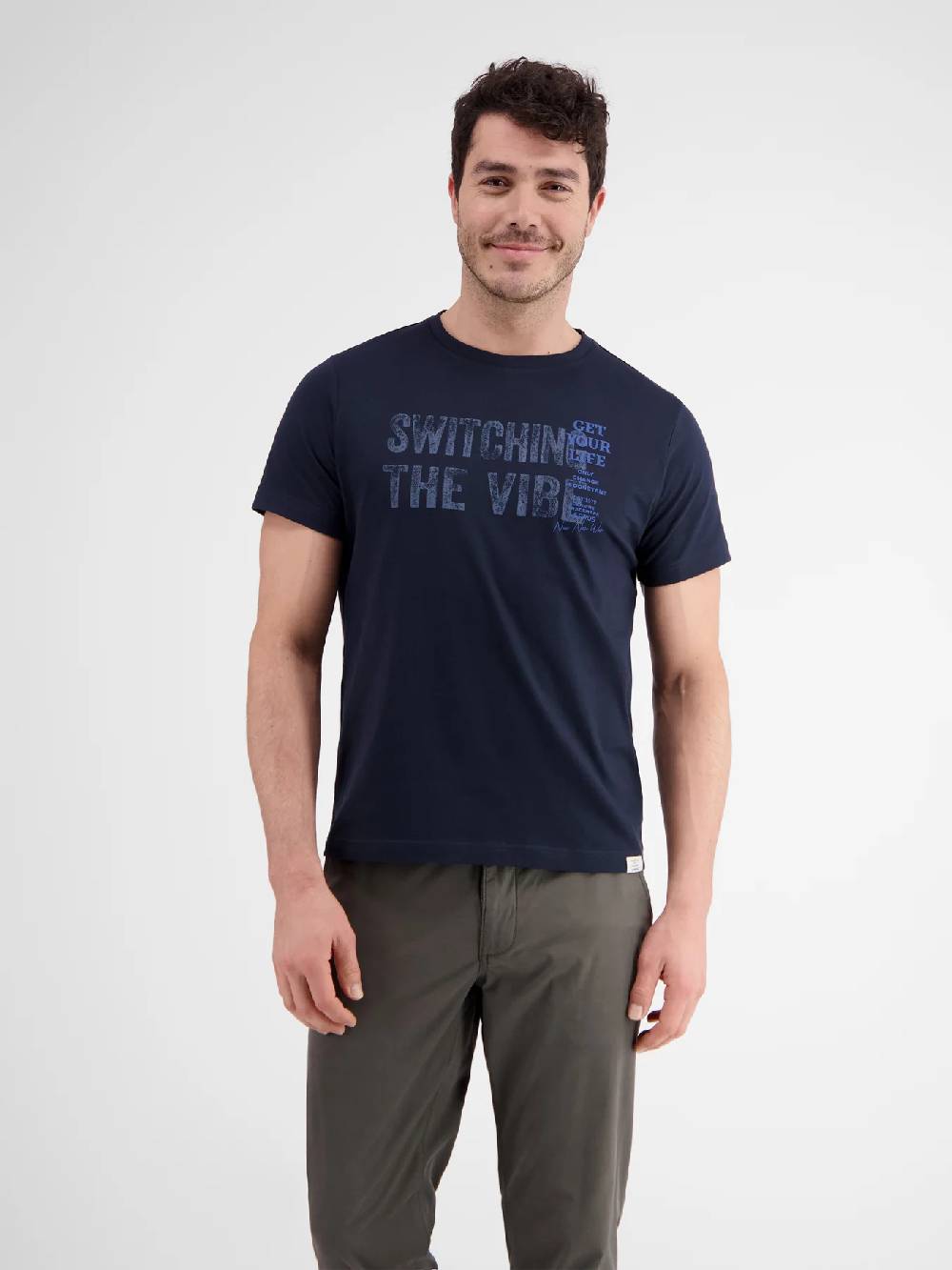 Lerros 2423005 EFFEN T-SHIRT PRINT OP DE BORST (485 CLASSIC NAVY) Speichern exportieren
