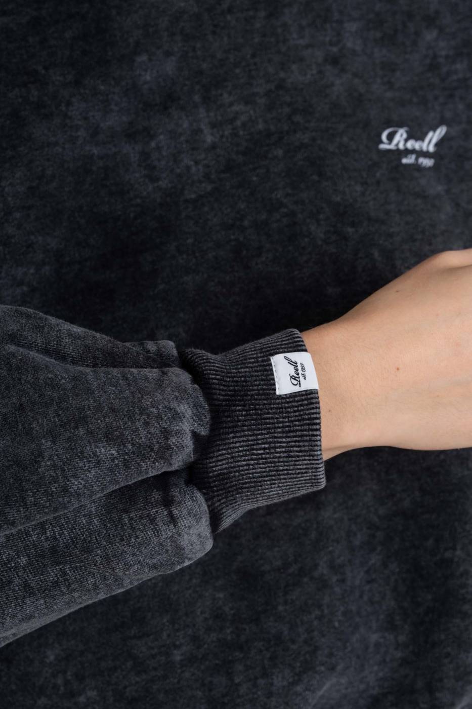 Reell Women Amara Crewneck Black Friday
