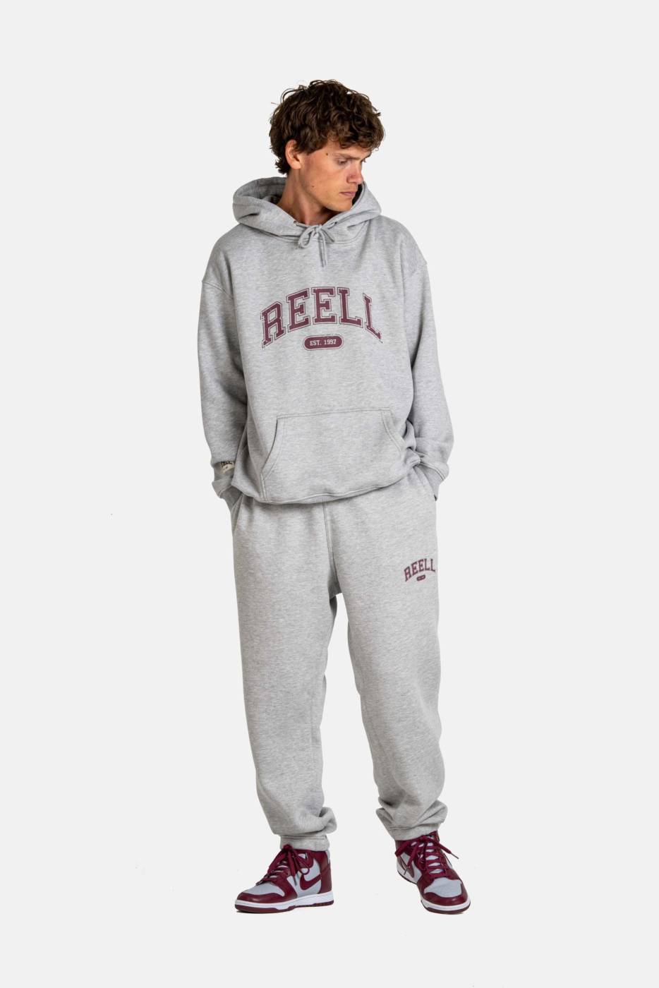 Reell Team Hoodie Nur noch ein Tag übrig