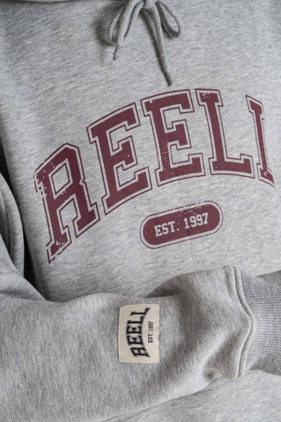 Reell Team Hoodie Nur noch ein Tag übrig