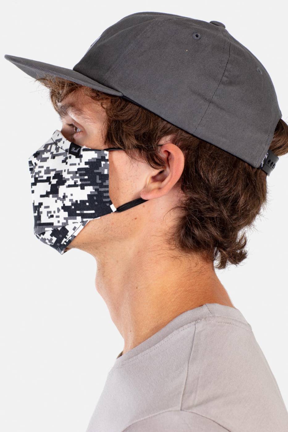 Reell Facemask Flash Sale