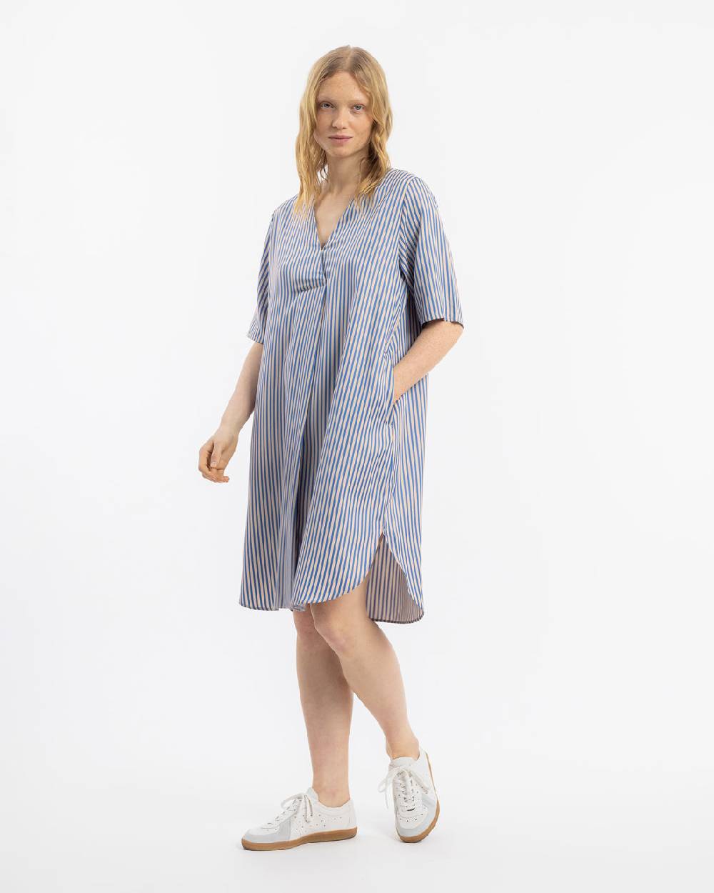 Rotholz Kaftan Kleid Lyocell - Blau Gestreift Exklusivangebot