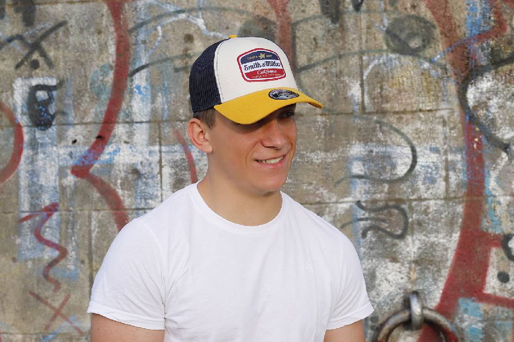 Smith & Miller Vicent Unisex Trucker Cap, stone - mango Riesige Ersparnisse