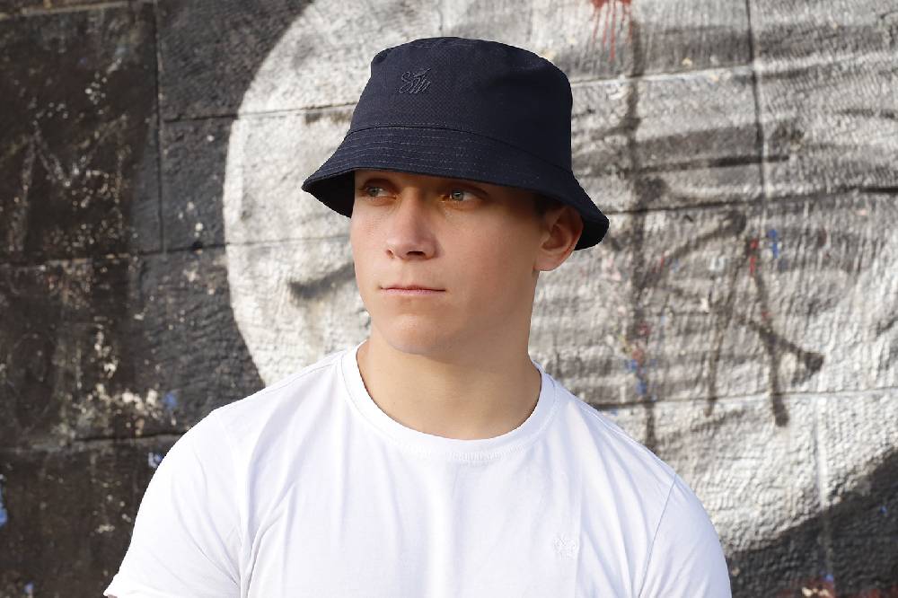 Smith & Miller Villariva Bucket Hat, navy Online