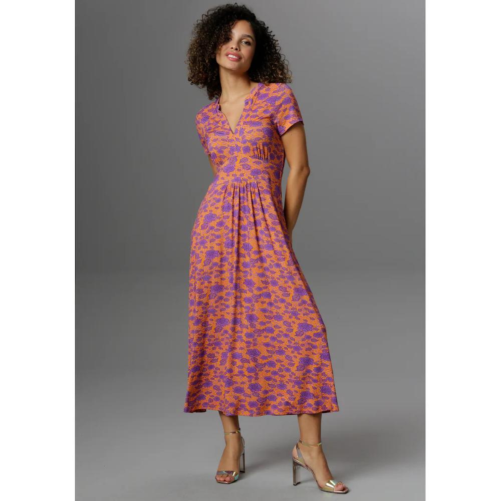 Aniston CASUAL Sommerkleid mit topmodischem Blumendruck