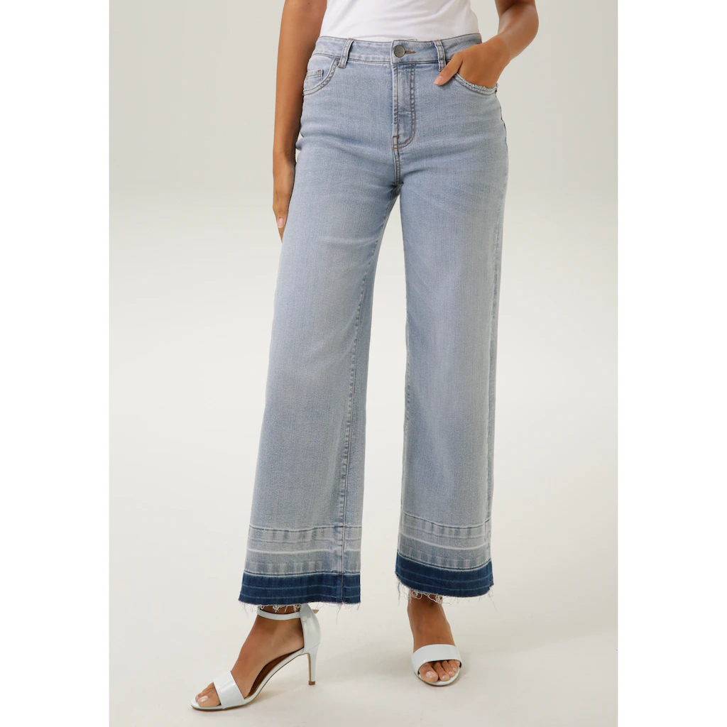 Aniston CASUAL Straight-Jeans mit trendiger Waschung am leicht ausgefranstem Saum Saisonale Angebote